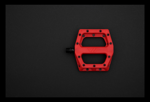 Par De Pedales Planos DMR V11 Rojos - Imagen 3